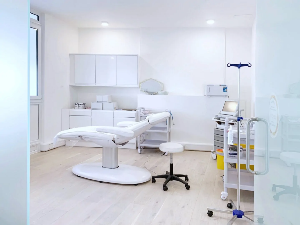 Aesthetic Clinic Treatment & Therapy Rooms For Rent - Ai Beauty Clinic